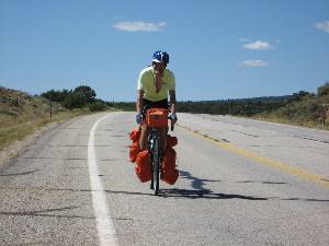 wutbike10 Rob approaching Monticello  by Mark Shipman.jpg (267776 bytes)